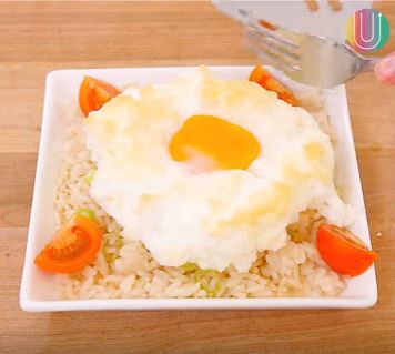Huevos nube en 5 minutos. Por cortesía de Sabores.
