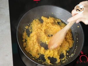 POLLO AL CURRY CON LECHE DE COCO